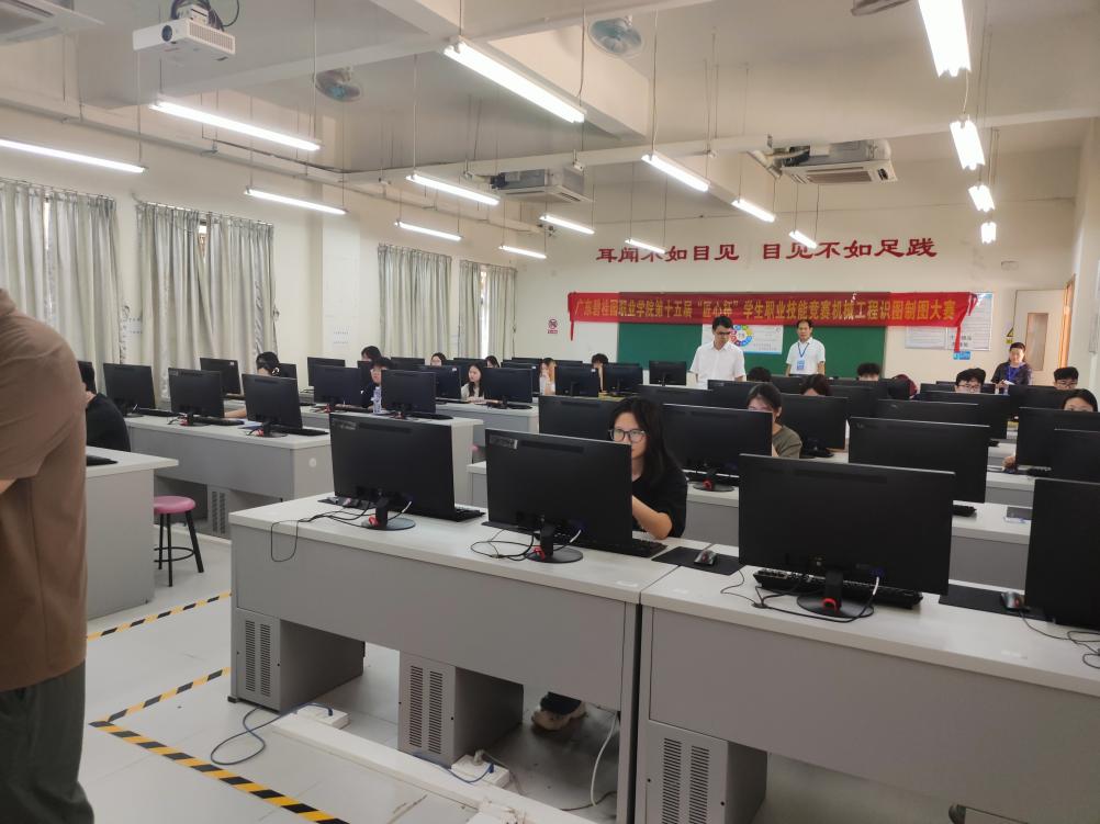 徐校