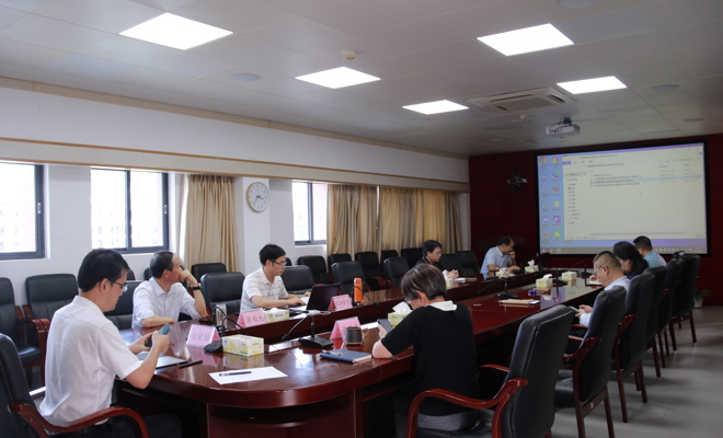学校召开办学能力评价迎评核心材料审议工作会议