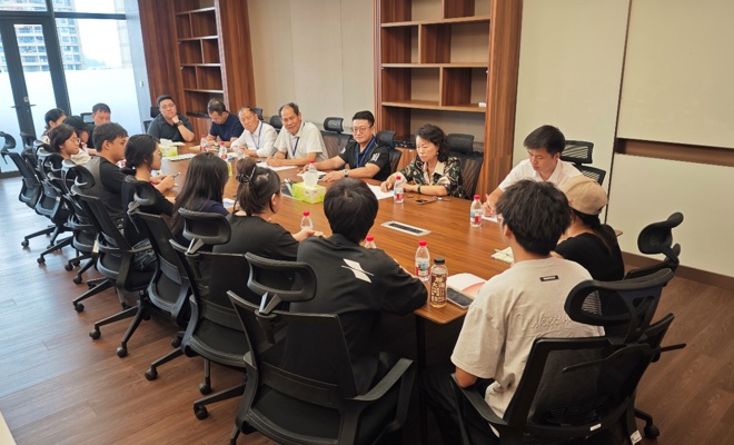 学校召开顺德产业学院2025级学生座谈会